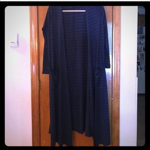 Small navy Sarah LuLaRoe Cardigan